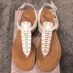 Women’s Franco Sarto white leather “Sarita” sandals